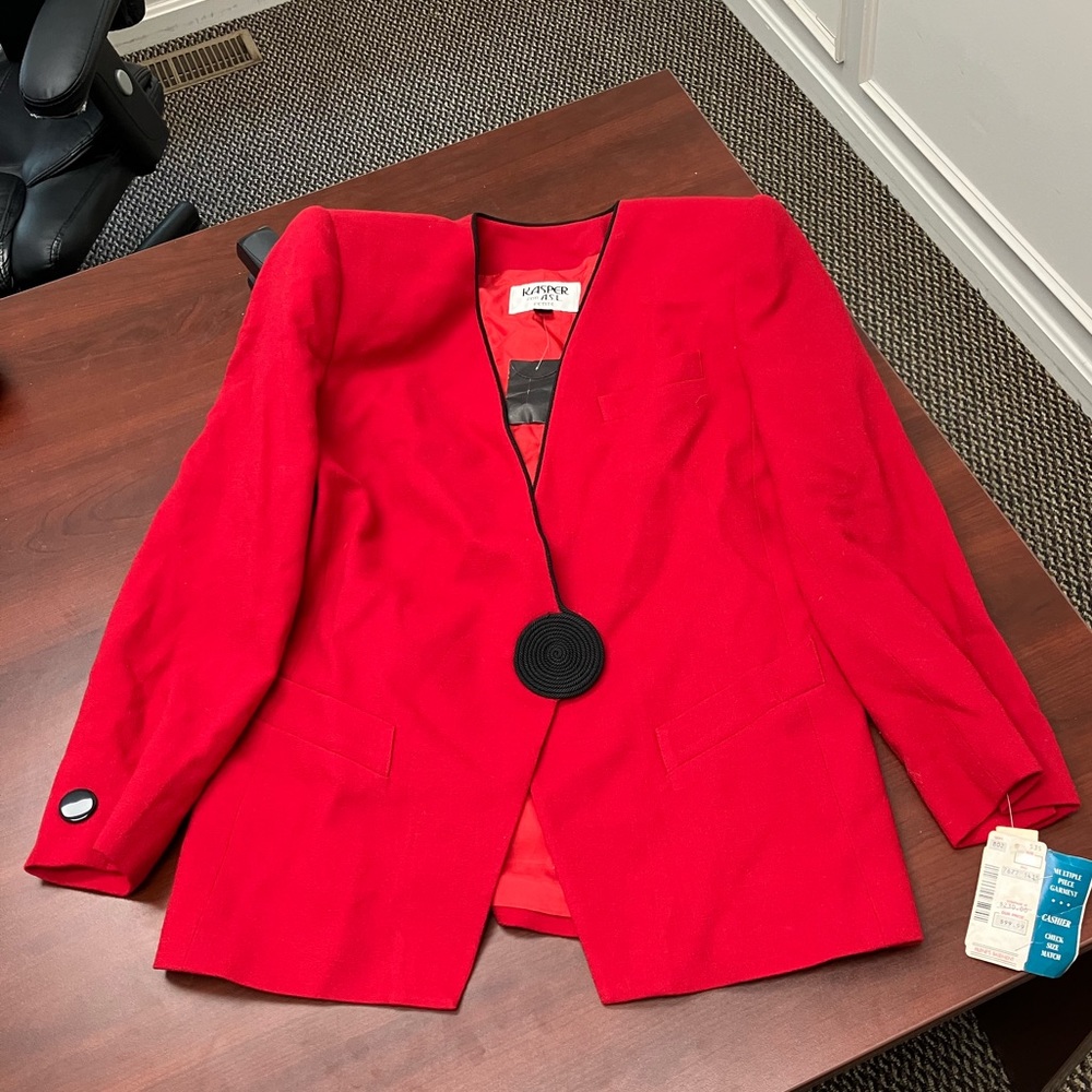 Vintage 80s 90s suit shoulder pads